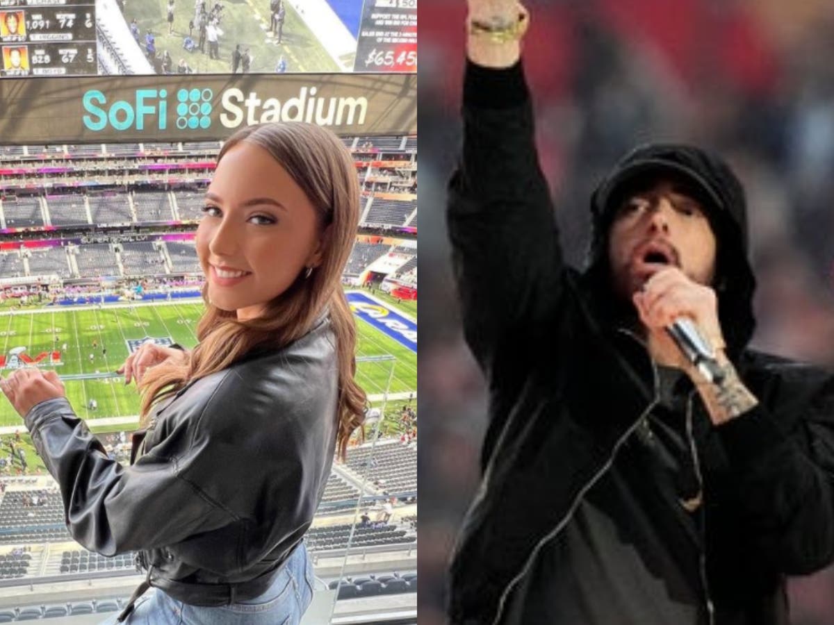Eminem S Daughter Hailie Jade Supports Him At Super Bowl As He Takes